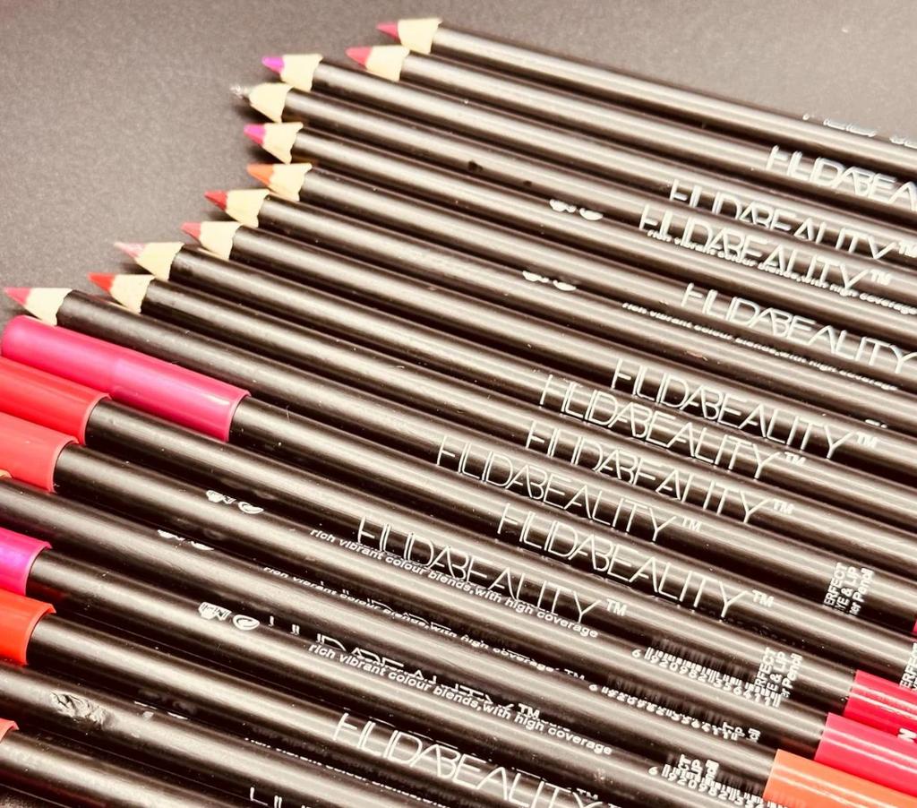 12 Huda beauty Lip & Eye pencils